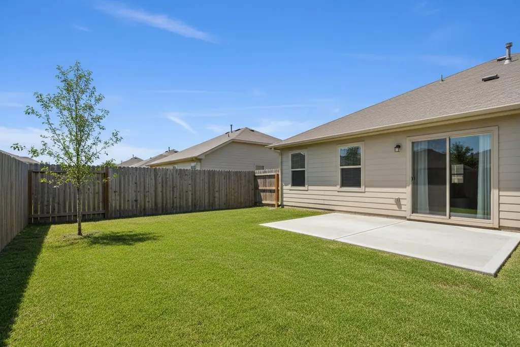 Backyard before AI virtual staging